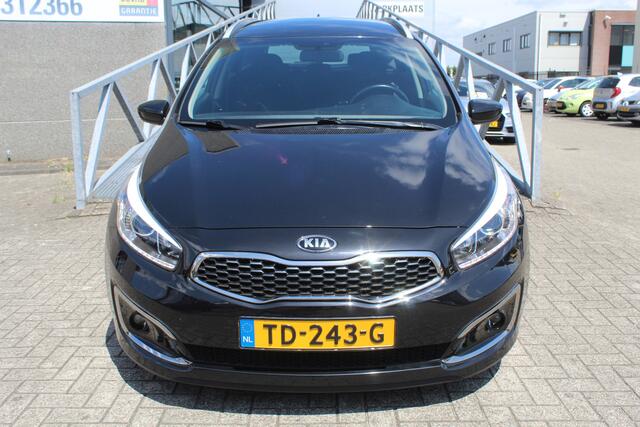 KIA CEE D cee'd Sportswagon 1.0 T-GDi Design Edition Navigatie/Climate control/Cruise control/Achteruitrijcamera/Apple carplay/Multifunctioneel stuurwiel/LED koplampen/16'' Lichtmetalen velgen.