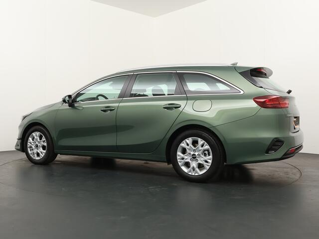 KIA CEE D Ceed Sportswagon 1.5 T-GDi DynamicLine Automaat! - Adaptieve Cruise Control - Bluetooth - LED Verlichting - Achteruitrijcamera - Grootlichtassistentie - Fabrieksgarantie Tot 2031