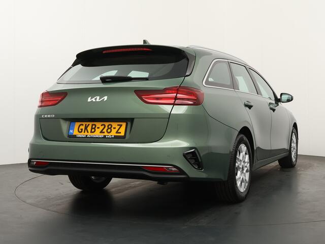 KIA CEE D Ceed Sportswagon 1.5 T-GDi DynamicLine Automaat! - Adaptieve Cruise Control - Bluetooth - LED Verlichting - Achteruitrijcamera - Grootlichtassistentie - Fabrieksgarantie Tot 2031