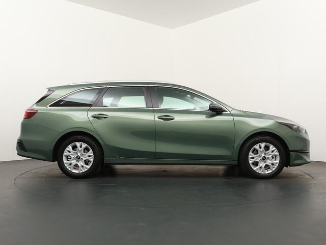 KIA CEE D Ceed Sportswagon 1.5 T-GDi DynamicLine Automaat! - Adaptieve Cruise Control - Bluetooth - LED Verlichting - Achteruitrijcamera - Grootlichtassistentie - Fabrieksgarantie Tot 2031