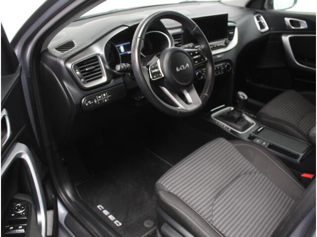 KIA CEE D Ceed Sportswagon 1.5 T-GDi DynamicLine CLIMATE | CARPLAY | CAMERA | ADAPCRUISE | LED | DAB | NAVI | LMV