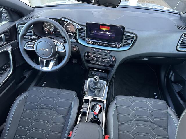 KIA CEE D Ceed Sportswagon 1.0 T-GDi Design Edition Parkeercamera | Parkeersensoren V+A | Dodehoekdetectie | Elektrische achterklep | JBL premium sound