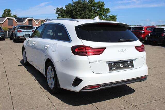 KIA CEE D Ceed Sportswagon 1.5 T-GDi DynamicLine Automaat | Stoel- en Stuurverwarming |