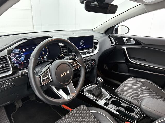 KIA CEE D Ceed 1.5 T-GDi DynamicPlusLine | Hot hatch! | Parkeercamera | Navi |