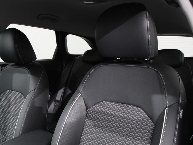 KIA CEE D Ceed Sportswagon 1.6 GDI PHEV DynamicLine | Navigatie | Camera | Climate Control | Cruise control adaptive | Lane assist | Lichtmetalen Velgen | Stoelverwarming