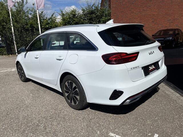 KIA CEE D Ceed Sportswagon 1.6 GDI PHEV DynamicLine // FULL LED // KEYLESS // CAMERA+SENSOREN // STOEL+STUURVERWARMING // NAVI+CARPLAY //