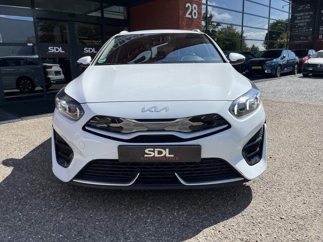 KIA CEE D Ceed Sportswagon 1.6 GDI PHEV DynamicLine // FULL LED // KEYLESS // CAMERA+SENSOREN // STOEL+STUURVERWARMING // NAVI+CARPLAY //