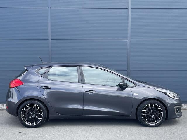 KIA CEE D cee'd 1.6 GDI First Edition | Camera | Bluetooth | Navi