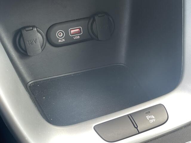 KIA CEE D cee'd 1.6 GDI First Edition | Camera | Bluetooth | Navi