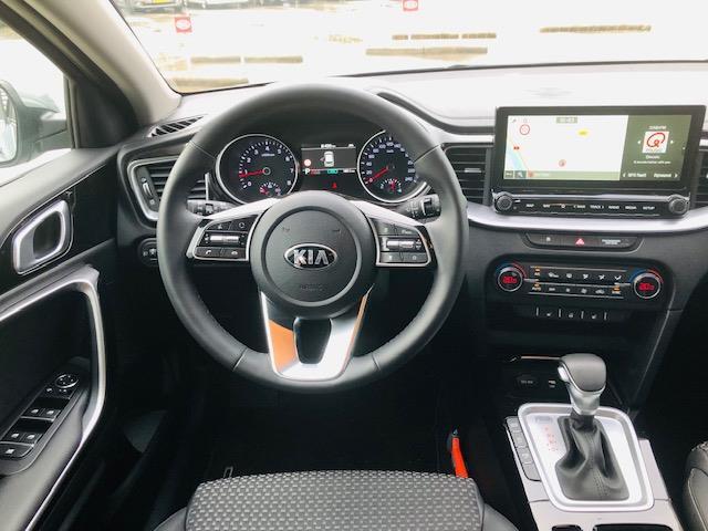 KIA CEE D Ceed 1.5 T-GDi DynamicPlusLine Automaat 160pk MHEV/Trekhaak/Verzwaarde achterveren LET OP ! Auto rijdt momenteel km-stand kan iets varieeren !