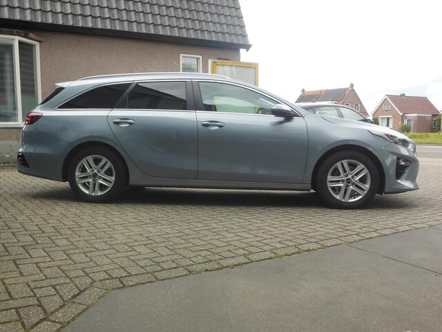 KIA CEE D Ceed Sportswagon 1.0 T-GDi DynamicPlusLine Staat in De Krim