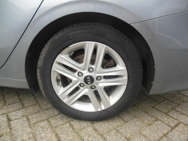 KIA CEE D Ceed Sportswagon 1.0 T-GDi DynamicPlusLine Staat in De Krim