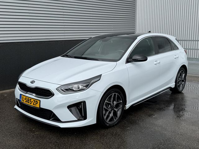 KIA CEE D Ceed 1.0 T-GDi GT-Line Schuif/kanteldak, Stoel- & Stuurwiel verwarmd, NL-auto, Navigatie, Achteruitrijcamera, Smart Key, Climate control