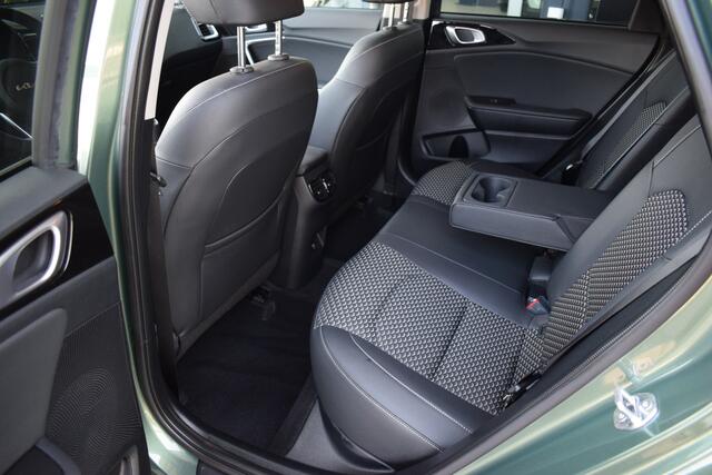 KIA CEE D Ceed Sportswagon 1.5 T-GDi DynamicPlusLine | Cruise Control | Navigatie | Camera | Stoel+StuurVerwarming | Keyless | Tot 10Jr. Kia-Garantie