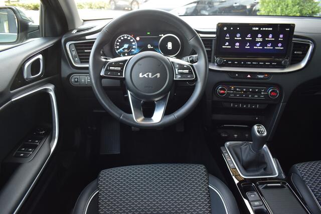 KIA CEE D Ceed Sportswagon 1.5 T-GDi DynamicPlusLine | Cruise Control | Navigatie | Camera | Stoel+StuurVerwarming | Keyless | Tot 10Jr. Kia-Garantie