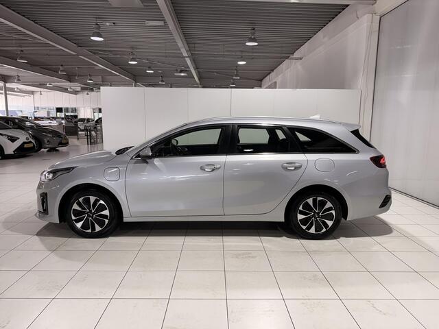 KIA CEE D Ceed Sportswagon 1.6 GDI PHEV DynamicLine Plug-in, Apple Carplay/Android Auto, Navigatie, Camera.