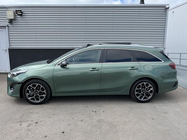 KIA CEE D Ceed Sportswagon 1.5 T-GDi GT-PlusLine ACTIE EXCLUSIEF BIJ KOOIJMAN TIEL: 0344-611400, NIEUW UIT VOORRAADLEVERBAAR! DIRECT RIJDEN!