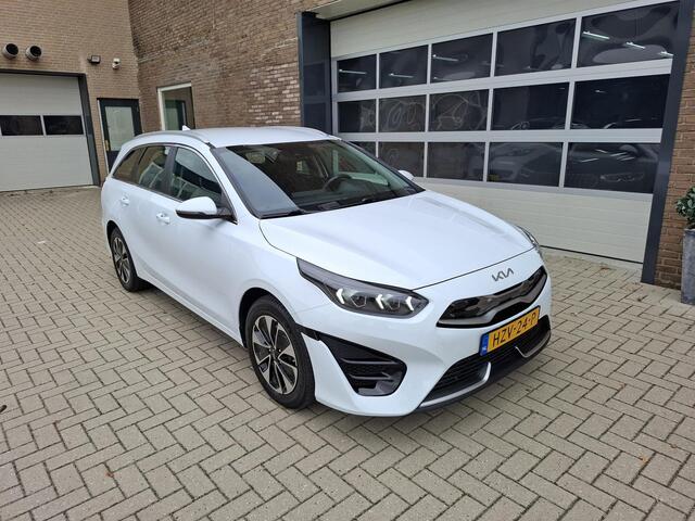 KIA CEE D Ceed Sportswagon 1.6 GDI PHEV DynamicLine Nieuw type