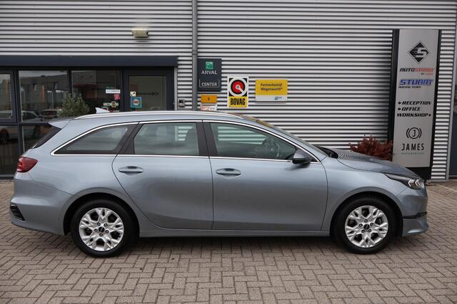 KIA CEE D Ceed Sportswagon 1.0 T-GDi MHEV DynamicLine Climate | Camera | Ad Cruise | Carplay | Navi | Full Led | Start/Stop | PDC | NL-Auto | Dealer Onderh