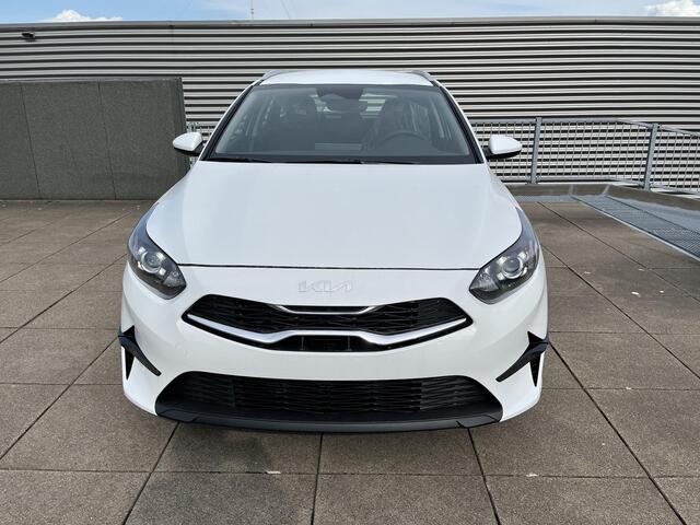 KIA CEE D Ceed 1.0 T-GDi ComfortLine 6-Bak NIEUW!!! | NAVIGATIE | ACHTERUITRIJCAMERA | LMV