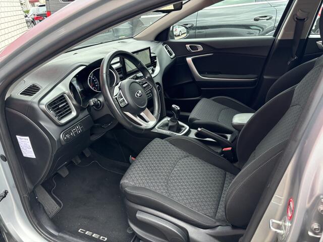 KIA CEE D Ceed Sportswagon 1.0 T-GDi DynamicLine CAMERA / NAVI / CARPLAY / CRUISE / PDC / DAB+ / BLUETOOTH / NL-AUTO