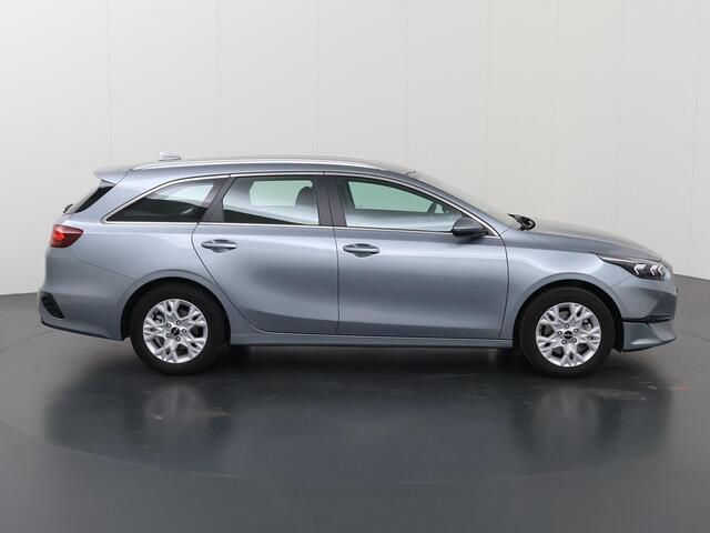 KIA CEE D Ceed SW 1.5 T-GDi DCT7MHEV DynamicPlusLine | Trekhaak | Dodehoek Detectie | Stoel/Stuurwielverwarming | Keyless | LED | Climate Control | Navigatie |