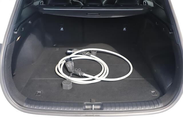 KIA CEE D Ceed Sportswagon 1.6 GDI PHEV DynamicPlusLine 18 inch LMV Navigatie Carplay Android Achteruitrijcamera Stuur & Stoelverwarming