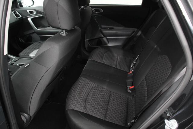 KIA CEE D Ceed Sportswagon 1.0 T-GDi Prestige | Navigatie | Apple Carplay/Android Auto | Climate Control | Cruise Control | Lane Assist | Stoel/Stuurverwarming | Privacy Glass | Camera