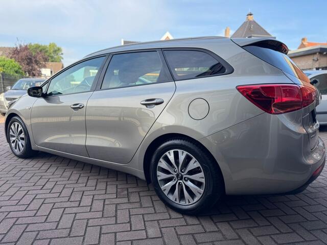 KIA CEE D CEED SW 1.0 T-GDI 120PK COMFORTPLUSLINE NAVIGATOR / CARPLAY / NAVI / CRUISECONTROL