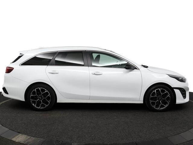 KIA CEE D Ceed Sportswagon 1.5 T-GDi GT-Line Automaat - Trekhaak - Navigatie - Schuif-/kanteldak - Stoel-/stuurverwarming - Climate Control - Cruise Control - Fabrieksgarantie tot 01-2030