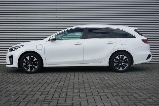 KIA CEE D 140PK PHEV AUTOMAAT WINTERPACK | ADAPTIVE | DODEHOEK | LUXE!