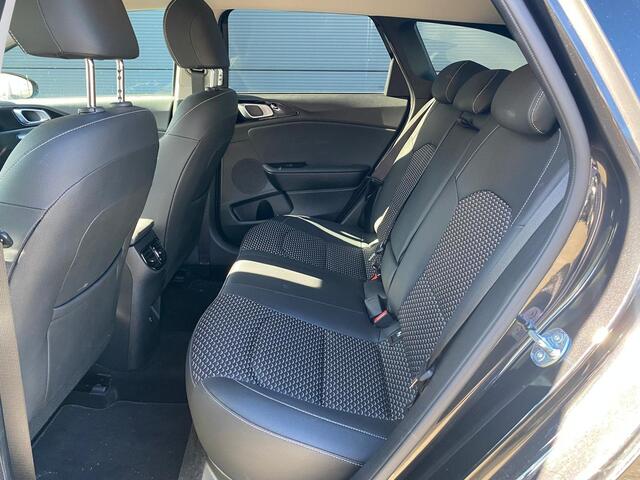 KIA CEE D Ceed SW 1.0 T-GDi DynamicPlusLine | Stoel/Stuurwielverwarming | Keyless Go | Elektr. Achterklep | Navigatie | Cruise control adaptief |