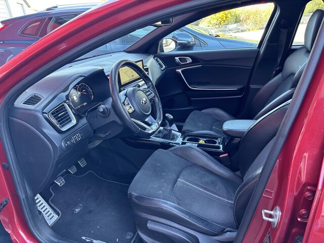 KIA CEE D Ceed Sportswagon 1.0 T-GDi GT-Line TREKHAAK / PANORAMADAK / FULL LED / KEYLESS / GR NAVI / CAMERA / CARPLAY / STOELVERW / STUURVERW / NL-AUTO