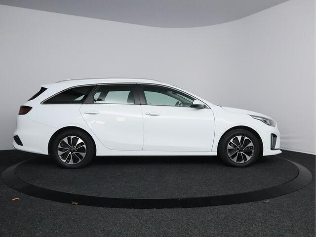 KIA CEE D Ceed Sportswagon 1.6 GDI PHEV DynamicLine | Navigatie | Trekhaak afneembare kogel | Stoelverwarming |