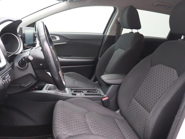 KIA CEE D Ceed Sportswagon 1.0 T-GDi Comfortline 100PK Navi via Apple Carplay/Android Auto, Achteruitrijcamera, Cruise Controle, Clima, 16" LM Velgen