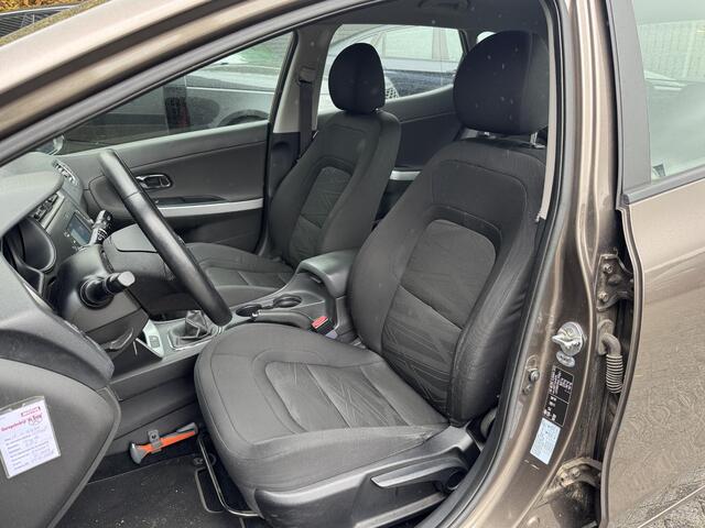 KIA CEE D cee'd 1.6 GDI ComfortPlusLine Navigator | Camera | Lichtmetalen Velgen | Navigatie | Cruise Control |