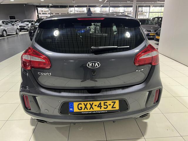 KIA CEE D cee'd 1.6 T-GDi GT 204 PK, 19 inch, Navigatie, Camera.