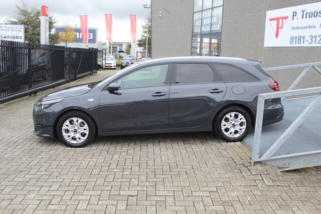 KIA CEE D Ceed Sportswagon 1.0 T-GDi DynamicPlusLine Achteruitrijcamera/Apple carplay/Stuurverwarming/Stoelverwarming/Cruise control/Climate control