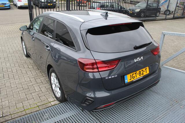 KIA CEE D Ceed Sportswagon 1.0 T-GDi DynamicPlusLine Achteruitrijcamera/Apple carplay/Stuurverwarming/Stoelverwarming/Cruise control/Climate control