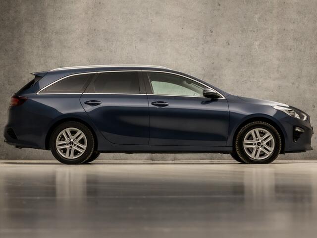 KIA CEE D Ceed Sportswagon 1.0 T-GDi DynamicLine (APPLE CARPLAY, GROOT NAVI, CAMERA, XENON, GETINT GLAS, SPORTSTOELEN, PARKEERSENSOREN, LM VELGEN, CRUISE, LANE ASSIST, NIEUWSTAAT)