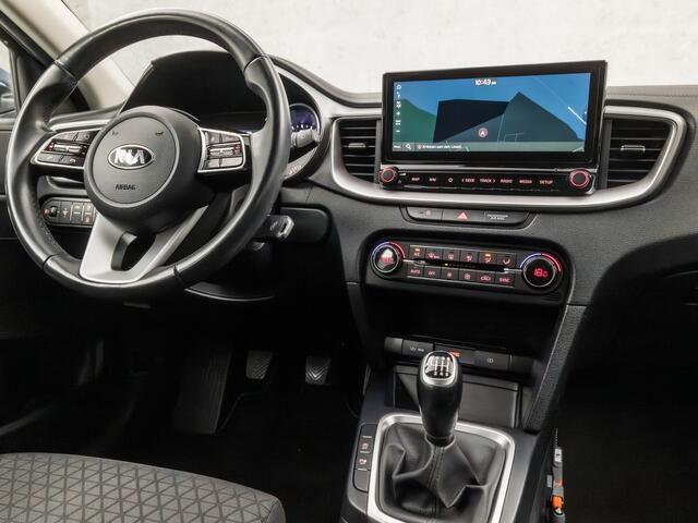 KIA CEE D Ceed Sportswagon 1.0 T-GDi DynamicLine (APPLE CARPLAY, GROOT NAVI, CAMERA, XENON, GETINT GLAS, SPORTSTOELEN, PARKEERSENSOREN, LM VELGEN, CRUISE, LANE ASSIST, NIEUWSTAAT)