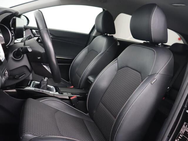 KIA CEE D Ceed 1.0 T-GDi DynamicPlusLine | Trekhaak | Stoel & stuurverwarming | Camera | Carplay | Navigatie | Climate control | Parkeerhulp | Cruise control | Half leder