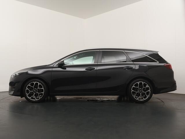 KIA CEE D Ceed Sportswagon Automaat 1.5 T-GDi GT-Line - Automatische achterklep - Schuif/Kantel dak - Apple Carplay/Android Auto - Adaptive cruise control - Keyless entry - Fabrieksgarantie t/m 30-06-2030