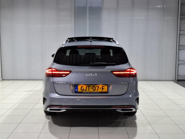 KIA CEE D Ceed Sportswagon 1.6 GDI PHEV ExecutiveLine Stoel en Stuurverwarming, schuif kantel dak, Stoel verkoeling.