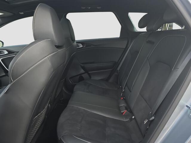 KIA CEE D Ceed Sportswagon 1.5 T-GDi GT-Line Automaat | Stoel & Stuurverwarming | Sportstuur | Schuif/Kanteldak | LED | Elektr. Achterklep |