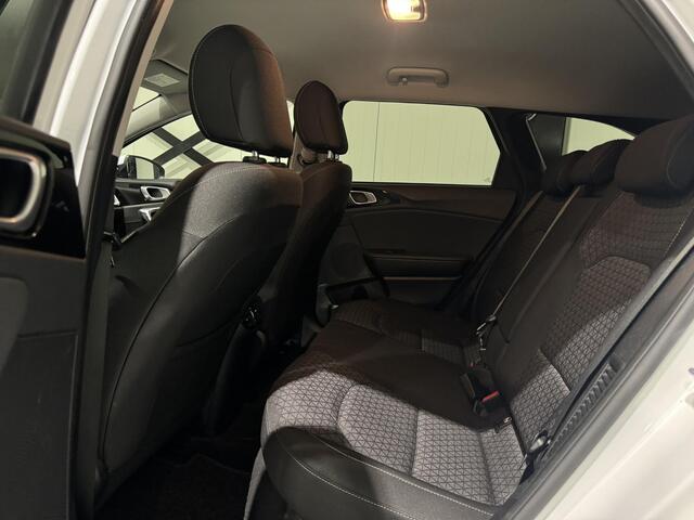 KIA CEE D Ceed Sportswagon 1.6 GDI PHEV BusinessLine Aut. | navi | carplay | led | privacy glas |