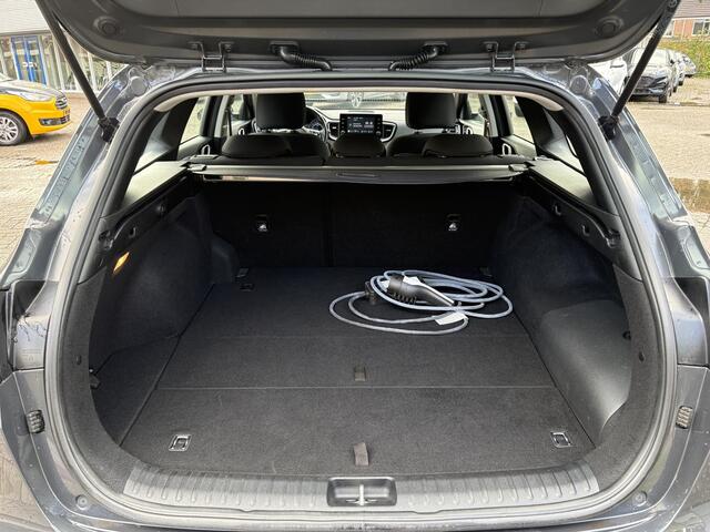 KIA CEE D Ceed Sportswagon 1.6 GDI PHEV DynamicLine | ZUID | 140pk Automaat | Stoelverwarming | Camera | Navigatie | Climate control