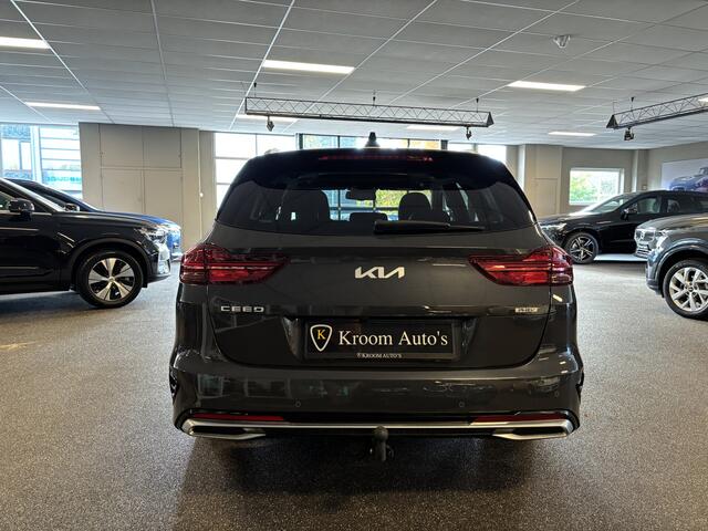 KIA CEE D Ceed Sportswagon 1.6 GDI PHEV Executive Line / Panoramadak / Leer / Stoelventilatie / Apple Carplay / Dab+ / JBL Sound / BLIS / Camera - Trekhaak -