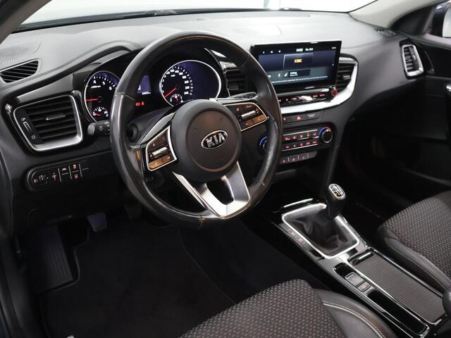 KIA CEE D Ceed Sportswagon 1.0 T-GDi DynamicPlusLine | Trekhaak Afneembaar | Stoel/Stuurwielverwarming | Navigatie | Parkeercamera | Climate control | Keyless Go |