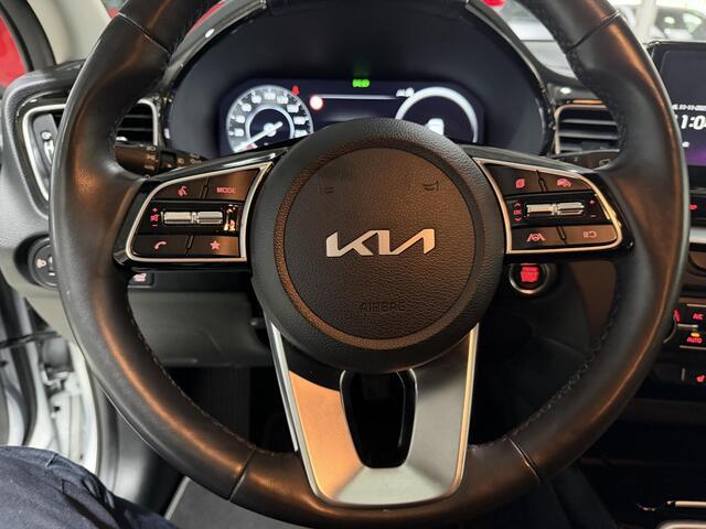 KIA CEE D Ceed Sportswagon 1.5 T-GDi DynamicPlusLine Stoel en Stuur verwarming, Apple Carplay/Android Auto, Navigatie, Camera.